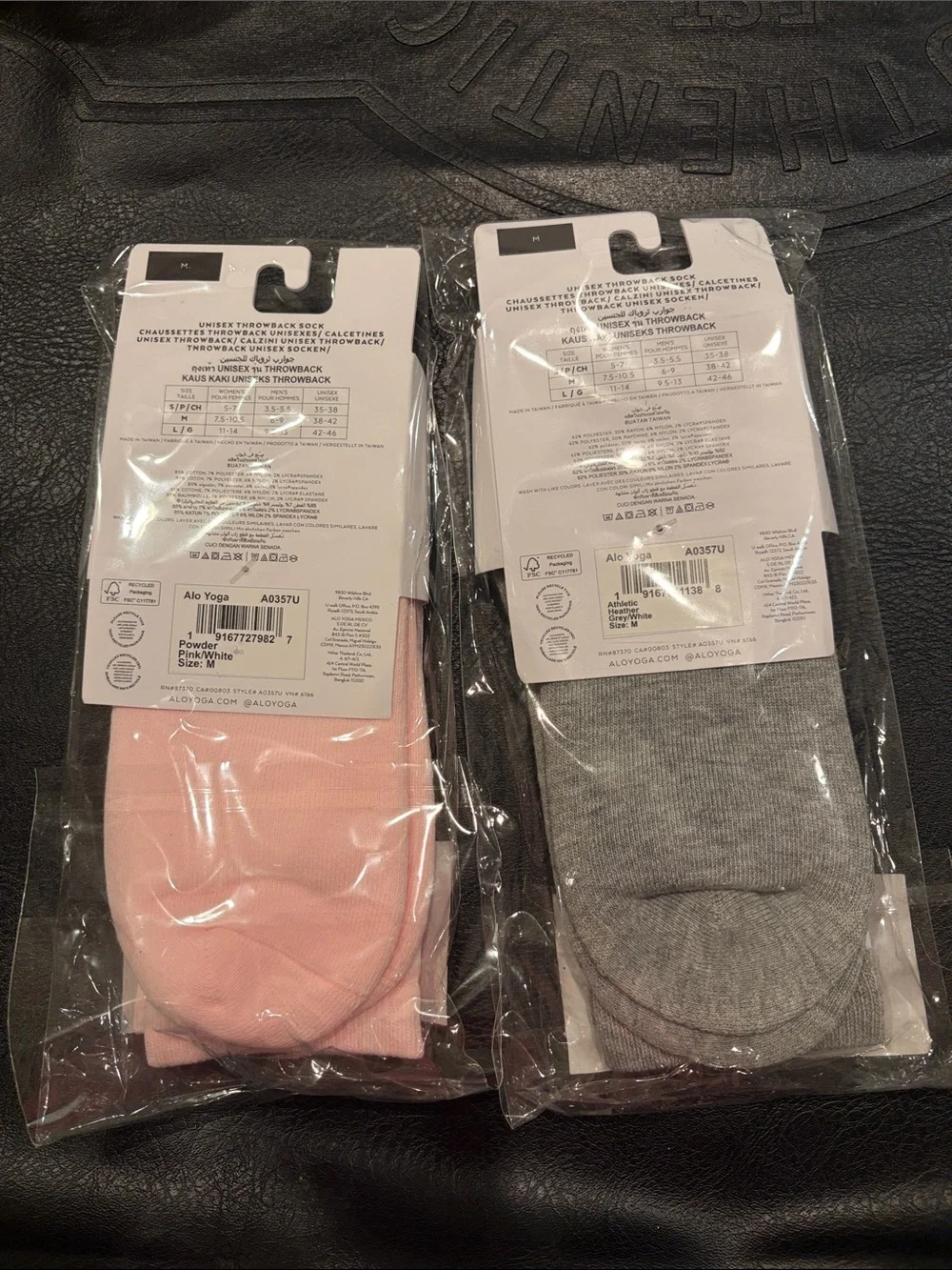 ALO Yoga Unisex Throwback Socks - Pink & Gray NEW in bag Medium